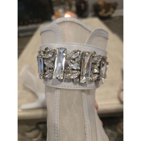 Karl Lagerfeld Paris Women's White Blaze Peep-Toe Booties Size 6.5M - Picture 8 of 10